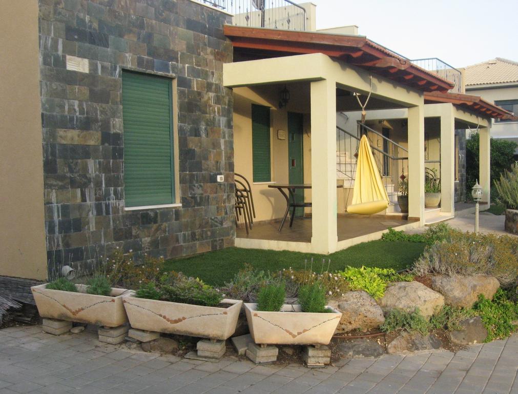 Tenebagolan Suites Zimmers Гад-Несс Екстер'єр фото
